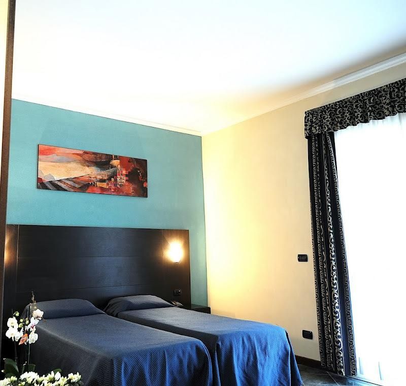 Hotel Palacavicchi Чампино Екстериор снимка