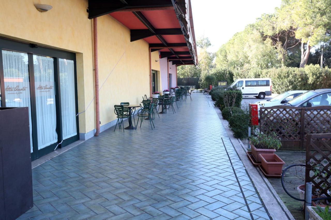 Hotel Palacavicchi Чампино Екстериор снимка